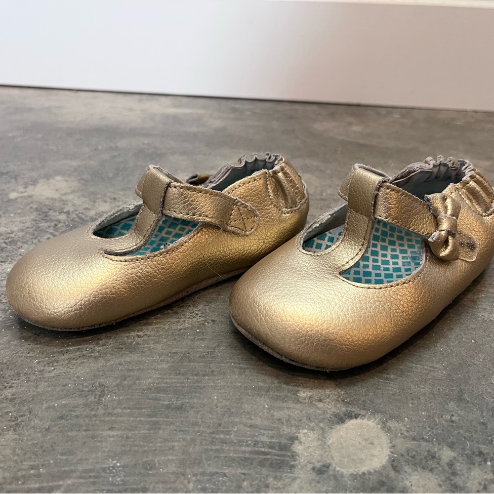 Robeez Girls Mary Jane Gold Shoes